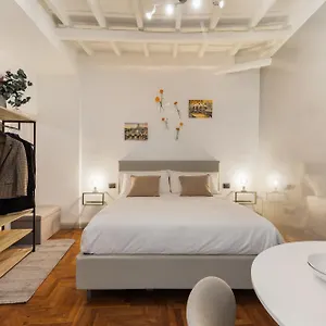 Fiori Apartment